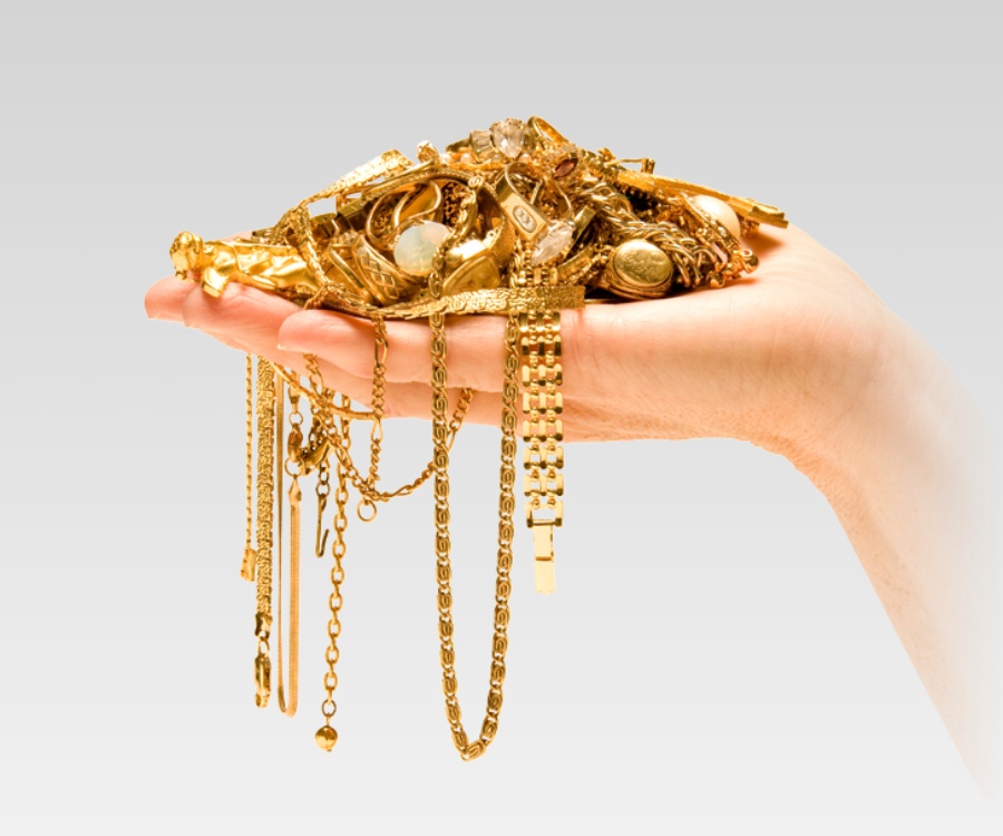 We provide a hassle-free solution to transform your broken, unwanted, or outdated gold, silver and platinum jewellery into cash.